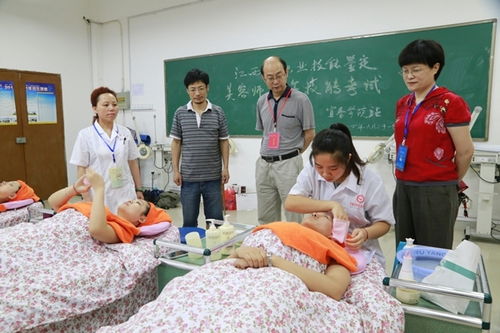 中國美容醫學院的發祥地 這里是用美麗書寫人生的美容醫學院